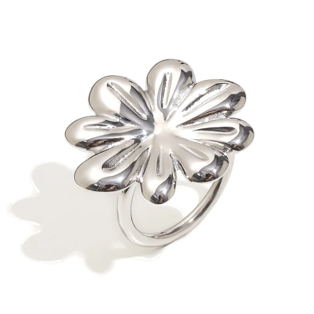 Big Bloom Flower Ring