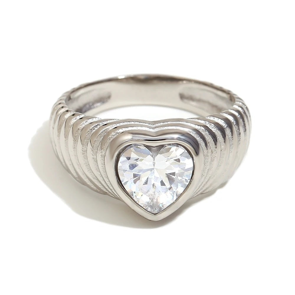 Ribbed Heart Crystal Ring