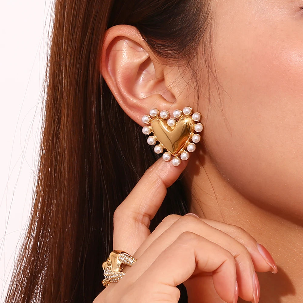 Pearl Halo Heart Studs