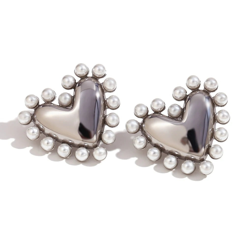 Pearl Halo Heart Studs