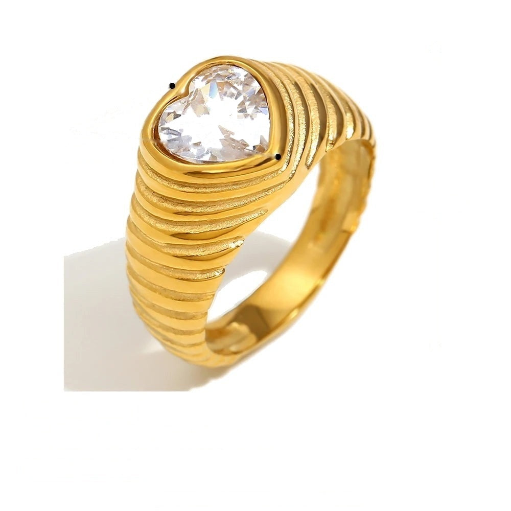 Ribbed Heart Crystal Ring