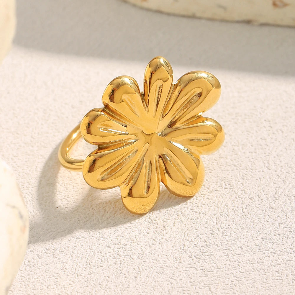 Big Bloom Flower Ring